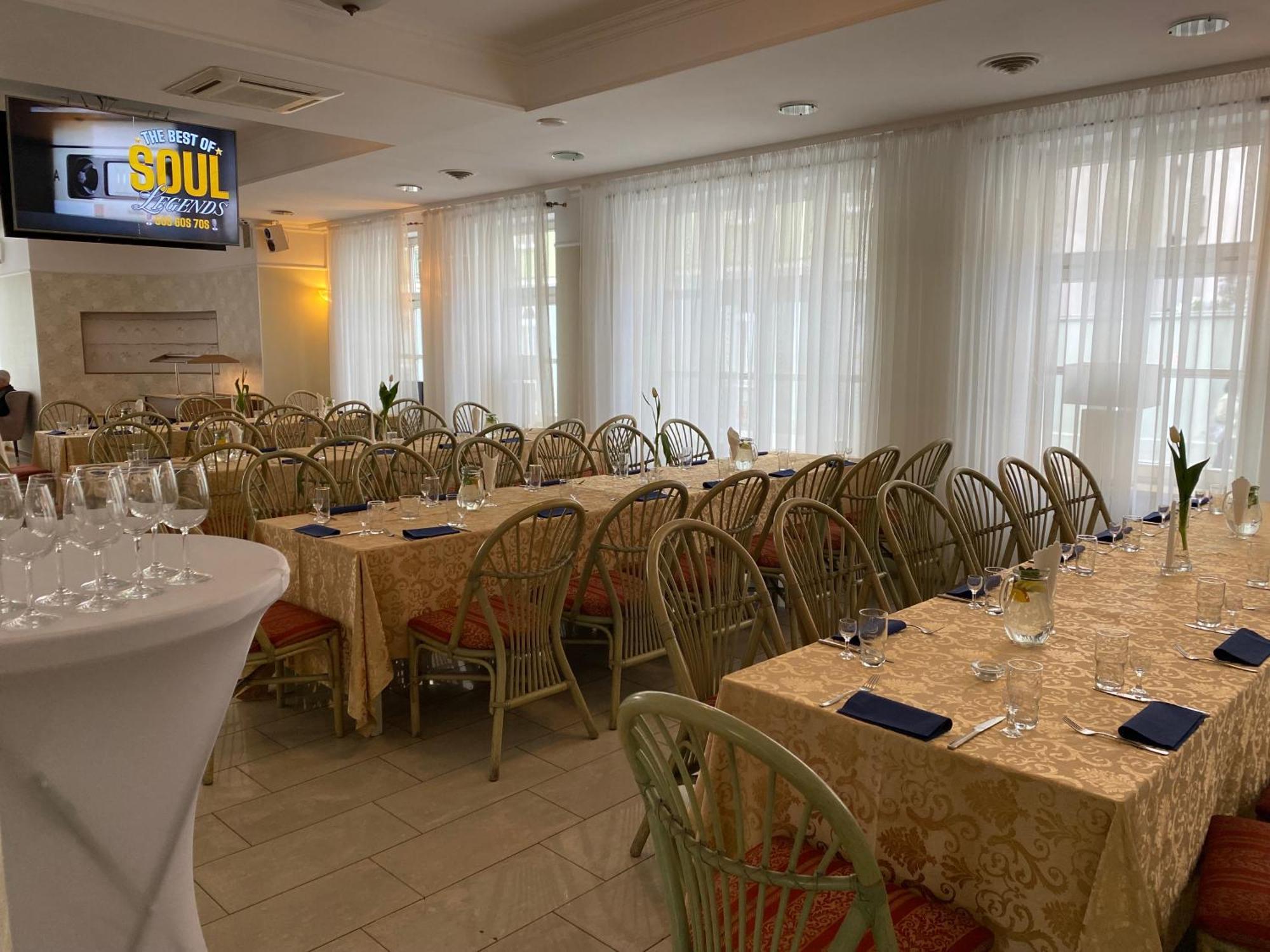 Hotel Calisia Kalisz  Ngoại thất bức ảnh