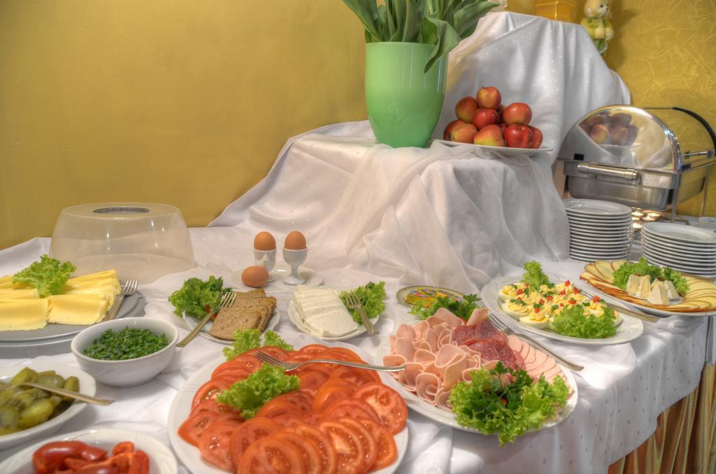 Hotel Calisia Kalisz  Ngoại thất bức ảnh