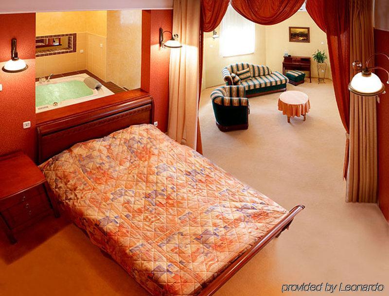 Hotel Calisia Kalisz  Phòng bức ảnh