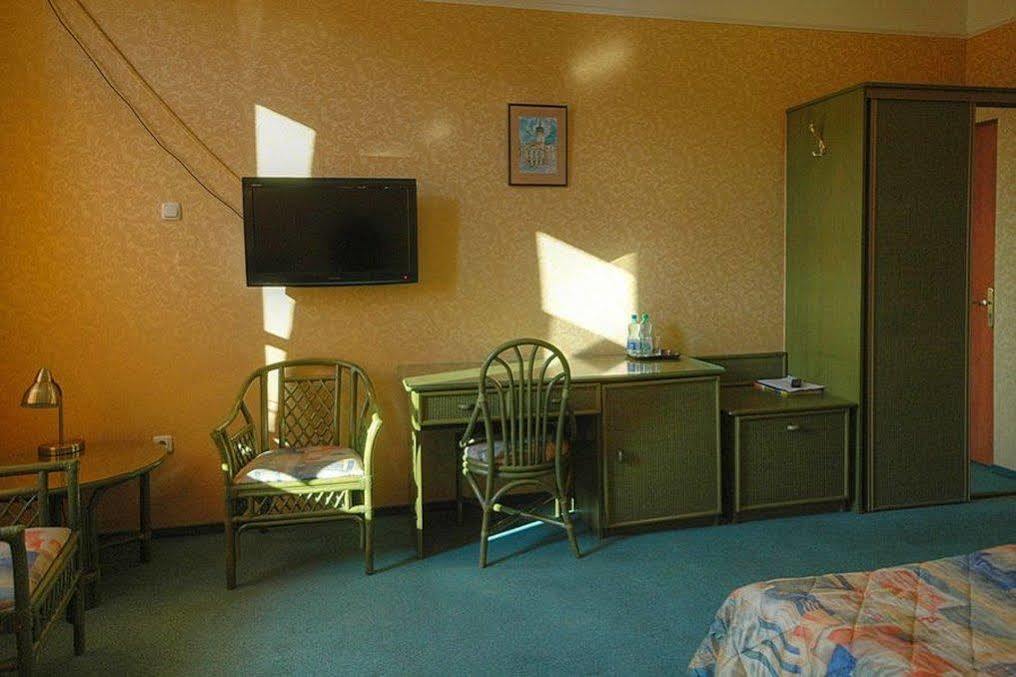Hotel Calisia Kalisz  Ngoại thất bức ảnh